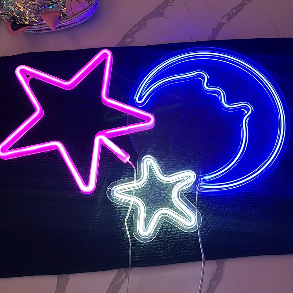 Set of 2 LED lights. 1 pink star and 1 blue moon with white star.  Both USB plug